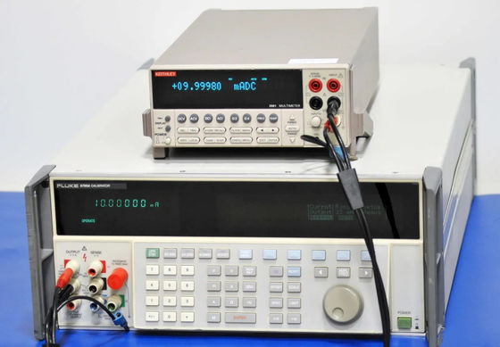 comprar Calibrador multifunción Fluke 5700A con ancho de banda de 600 MHz, alta precisión y salidas programables Fabricación en línea