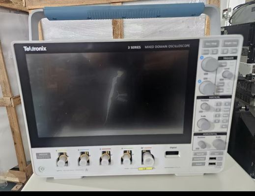 comprar Osciloscopio de Dominio Mixto Tektronix Serie 3 Pre-Owned con Ancho de Banda de 1 GHz, Tasa de Muestreo de 5 GS/s y 16 Canales Digitales Fabricación en línea