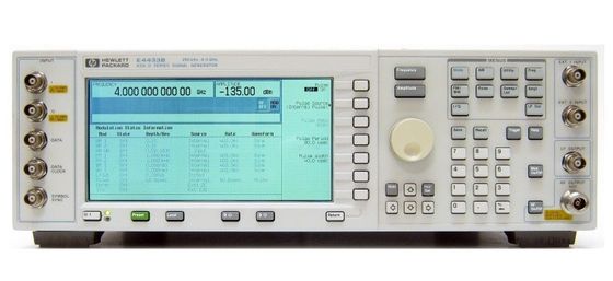 comprar Generador de señal RF de la serie ESG-D Keysight E4433B 250 kHz - 4 GHz con modulación digital y diseño de plataforma de banco / bastidor Fabricación en línea
