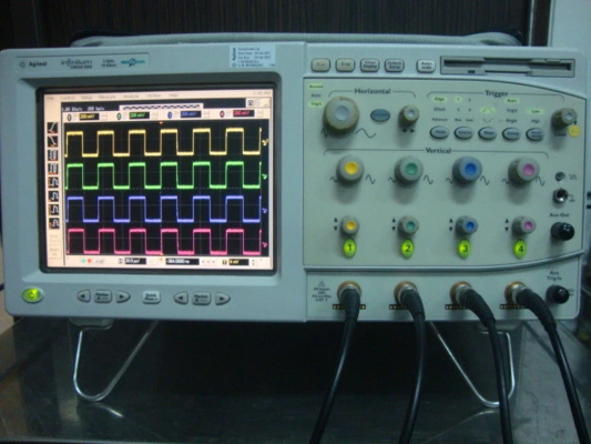 comprar Keysight 54852A Osciloscopio Infiniium 2GHz de 4 canales de uso previo Fabricación en línea