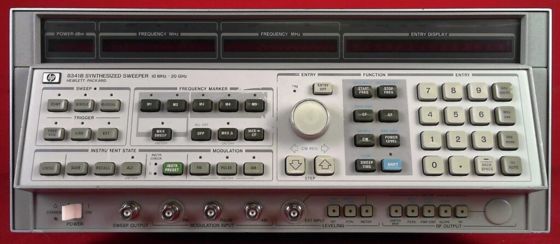 comprar Generador de Señales Sintetizadas Keysight 8341B de 10 MHz a 20 GHz con Bajo Ruido Espurio y Modulación AM FM de Pulso Fabricación en línea