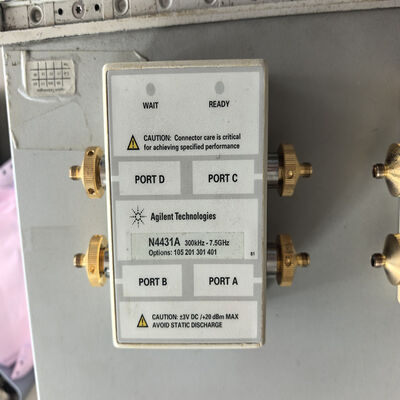 comprar Keysight N4431A Módulo de calibración electrónica RF de 300 kHz a 9 GHz de 4 puertos 3,5 mm para analizadores de red vectoriales Fabricación en línea