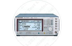 Rohde y factor de forma del generador de señal de Schwarz RF SME06 Benchtop