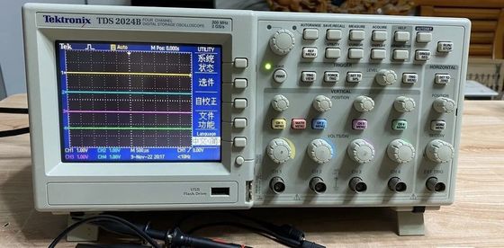 Buenas condiciones de varios canales usadas del color DSO de Tektronix TDS2024B 4CH 2GSs 200MHz