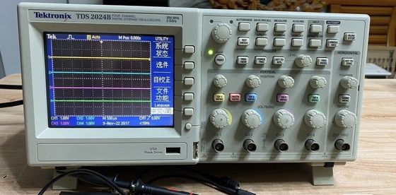 Buenas condiciones de varios canales usadas del color DSO de Tektronix TDS2024B 4CH 2GSs 200MHz