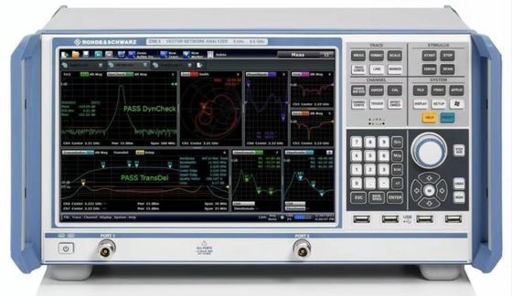 Rohde y equipo de prueba usado puertos del analizador de red del vector de Schwarz ZNB8 2
