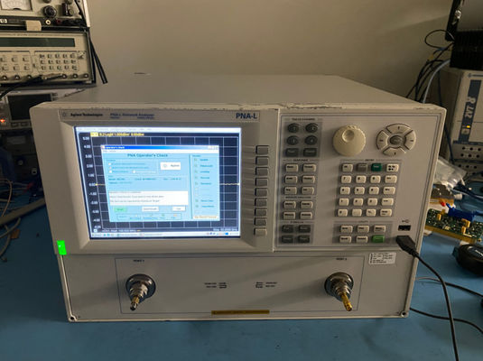 KEYSIGHT N5230C Analista de red vectorial PNA-L con pantalla táctil de 8,4 pulgadas