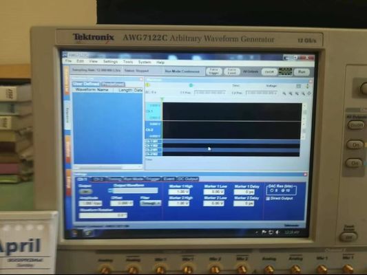 Tektronix AWG7122C Generador de forma de onda arbitraria de 3,2 GHz o 5,6 GHz 12 GS/s 2 canales