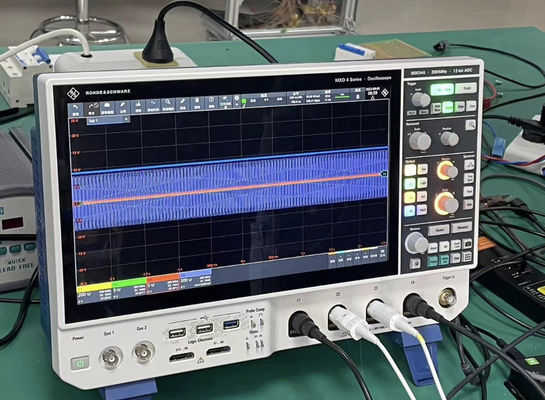 Rohde y Schwarz MXO44 Osciloscopio digital 4 Canal 200 MHz en condiciones de trabajo completas