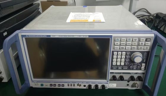 Rohde y Schwarz FSWP50 Analista de ruido de fase de 1 MHz a 50 GHz Probado en condiciones de trabajo