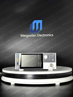 R&S SMCV100B Generador de señal vectorial con rango de 4 kHz a 7,125 GHz, potencia de salida de +25 dBm y ancho de banda de modulación de 240 MHz