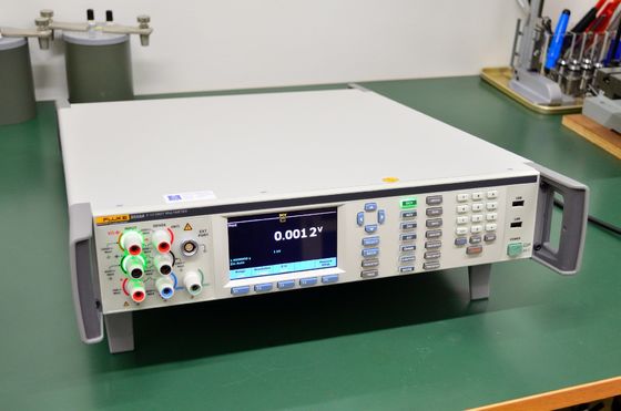FLUKE 8558A Multiméter de 8,5 dígitos de grado industrial para mediciones precisas