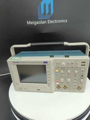 Osciloscopio digital de fósforo Tektronix TDS3052C con ancho de banda de 500 MHz, 2 canales y frecuencia de muestreo de 5 GS/s